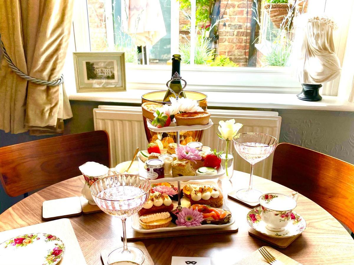 The Bishop And The Bison Bed and Breakfast York Eksteriør billede