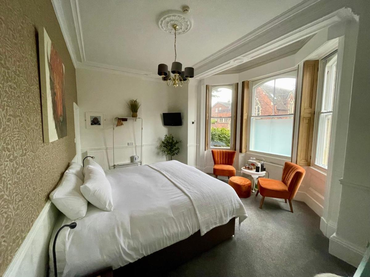 The Bishop And The Bison Bed and Breakfast York Værelse billede