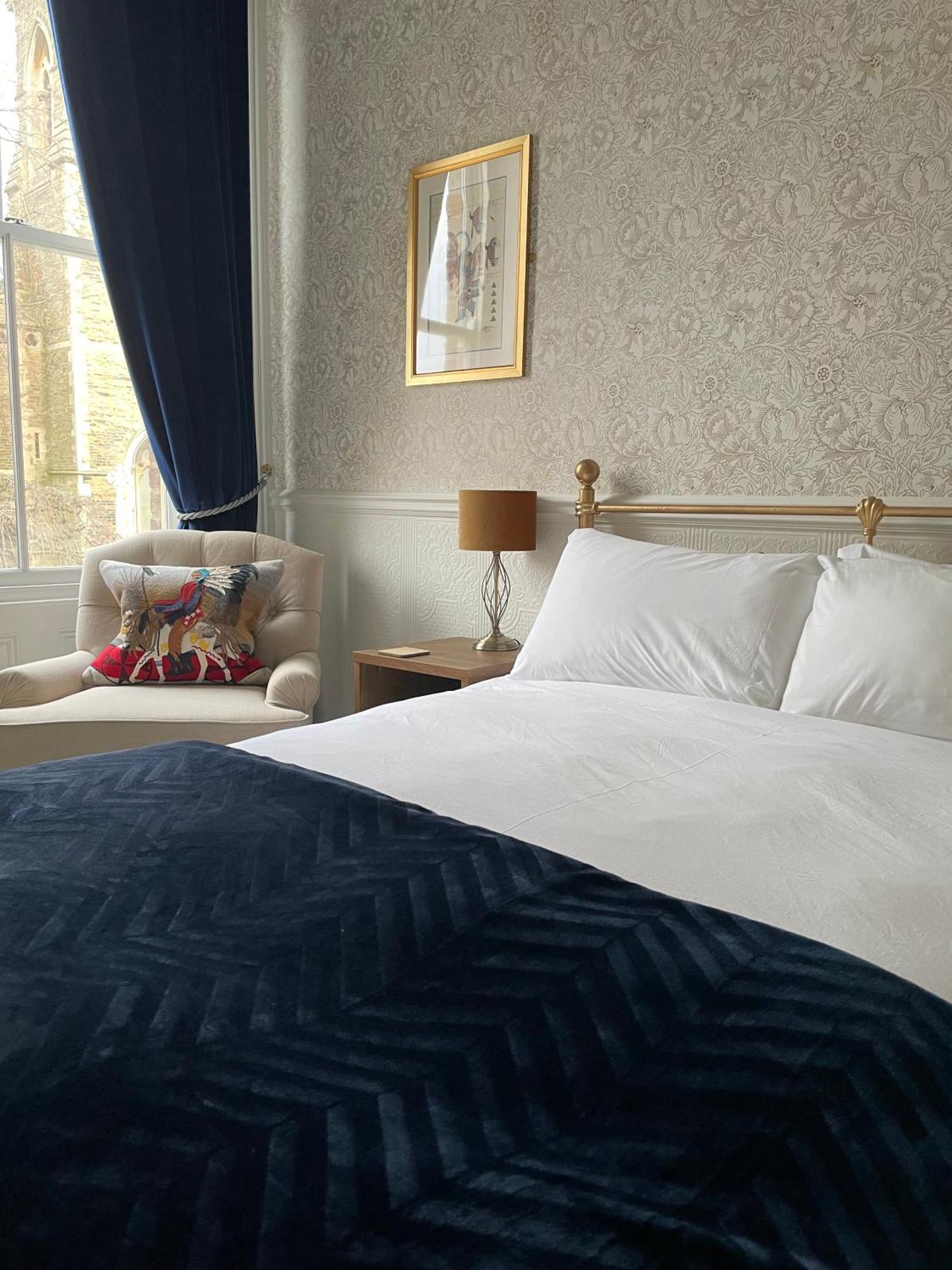 The Bishop And The Bison Bed and Breakfast York Værelse billede